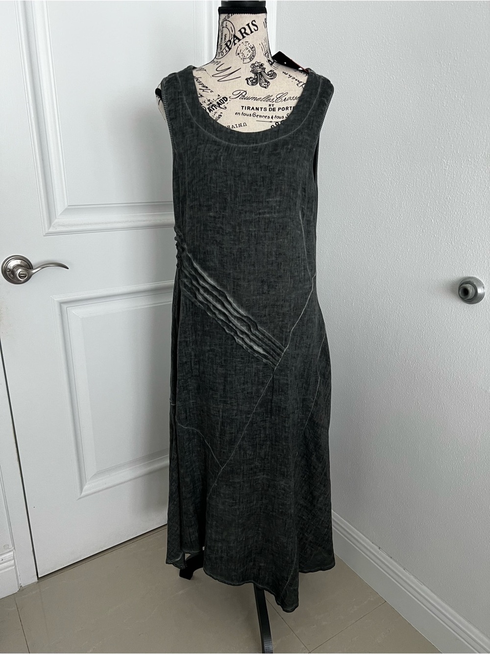 Black Sleeveless A-line Midi Dress